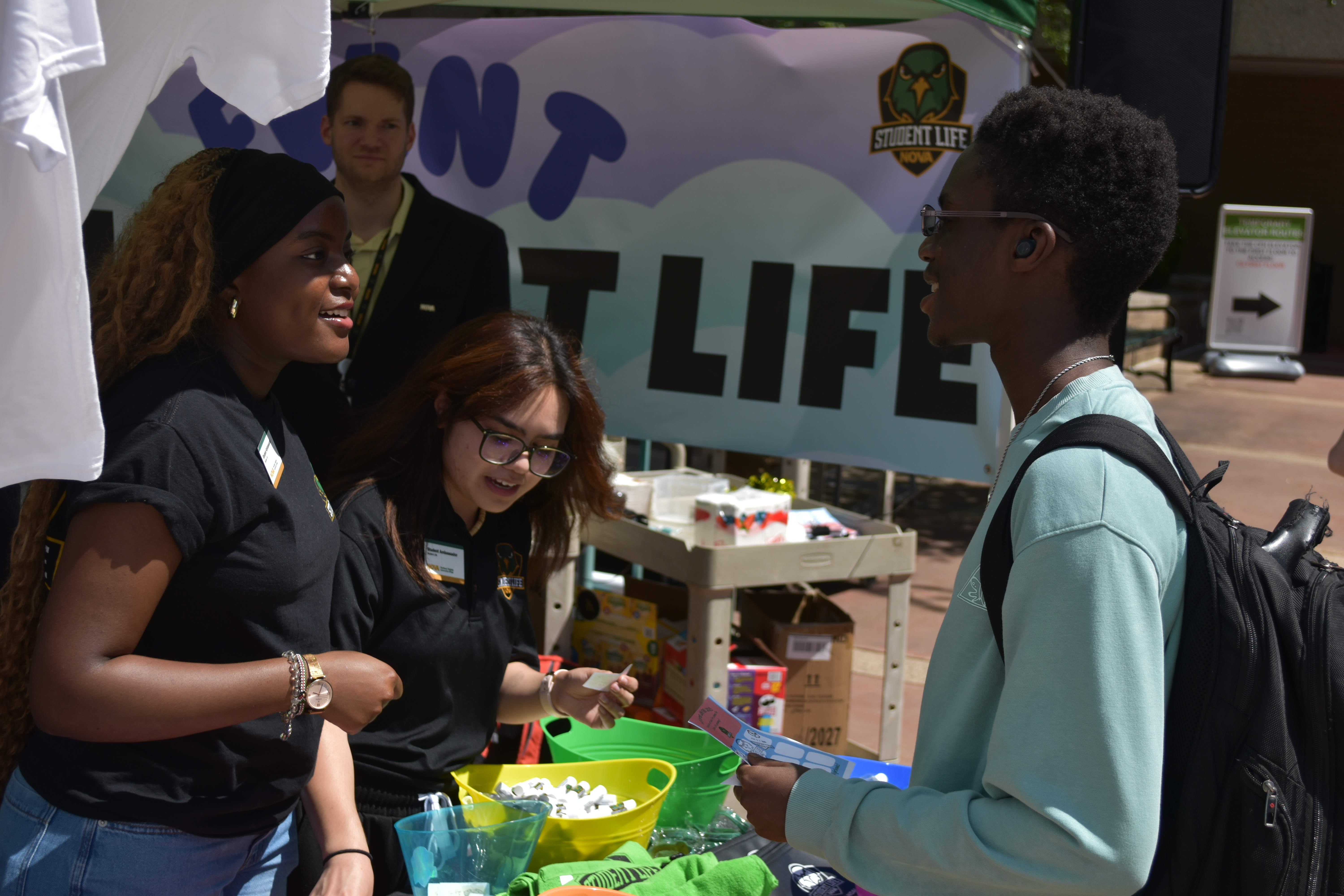 Fall-2025-WW---Tabling-2.JPG