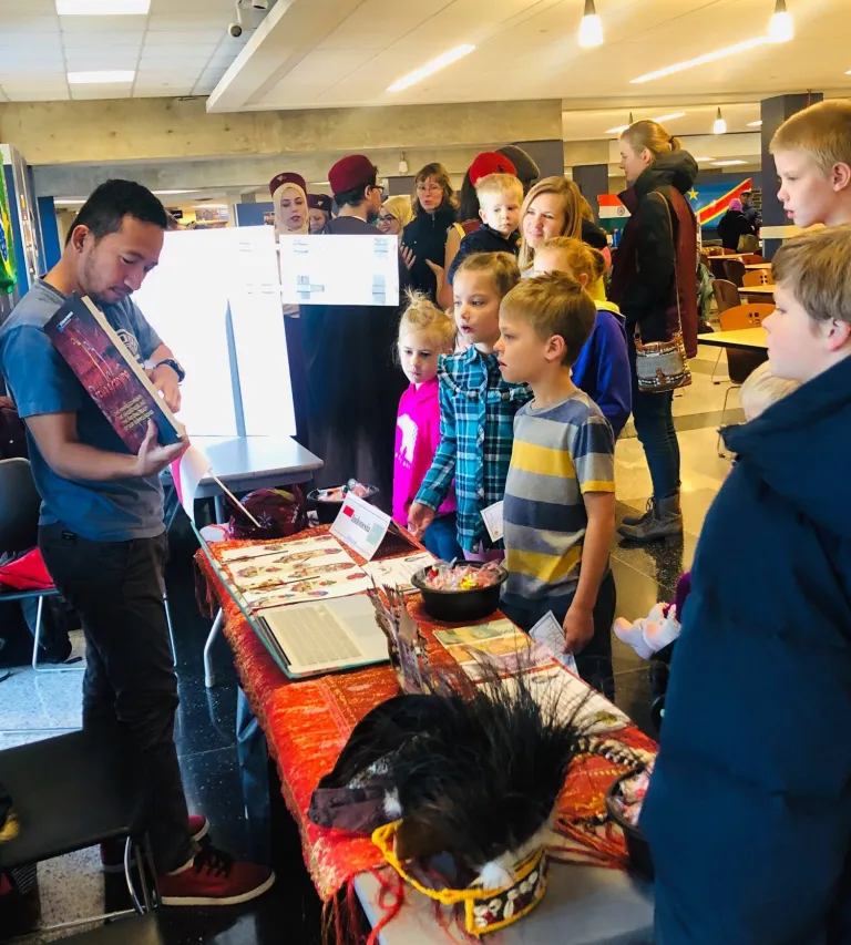 CCI participants’ presentations on International Showcase Day at Kirkwood Community College proved to be a popular event for local children in the greater Cedar Rapids, IA community.