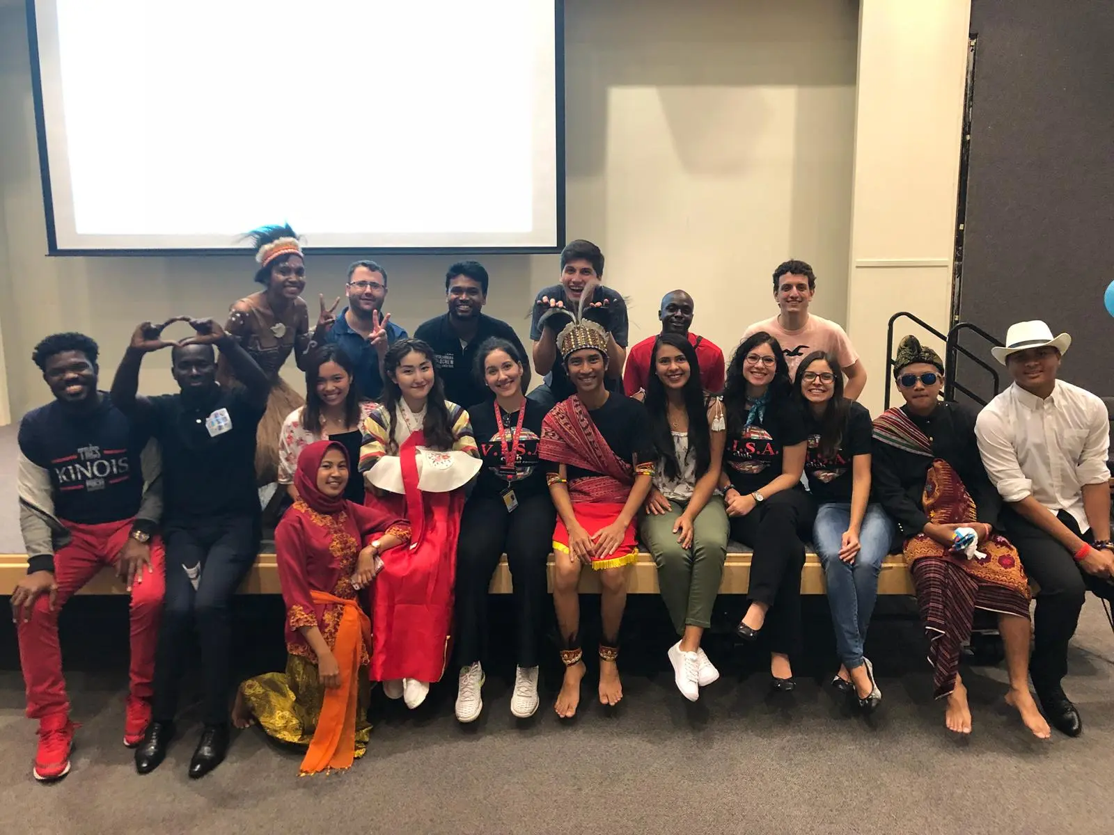 CCI participants at Valencia College contributed to the college’s “Global Peace Week” event along with other members of the Valencia Intercultural Student Association (VISA) club.