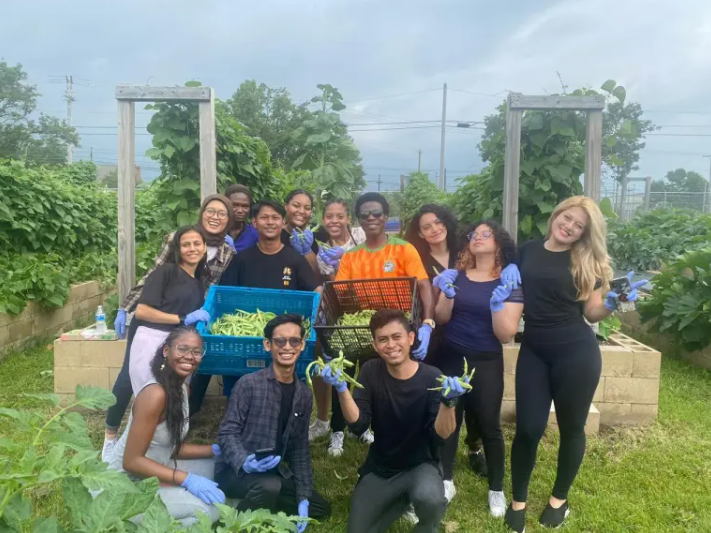 Sinclair Community College Students Volunteer at the Foodbank, Inc.