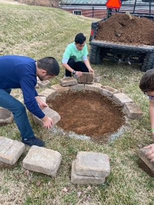 Building-Fire-Pits.jpg